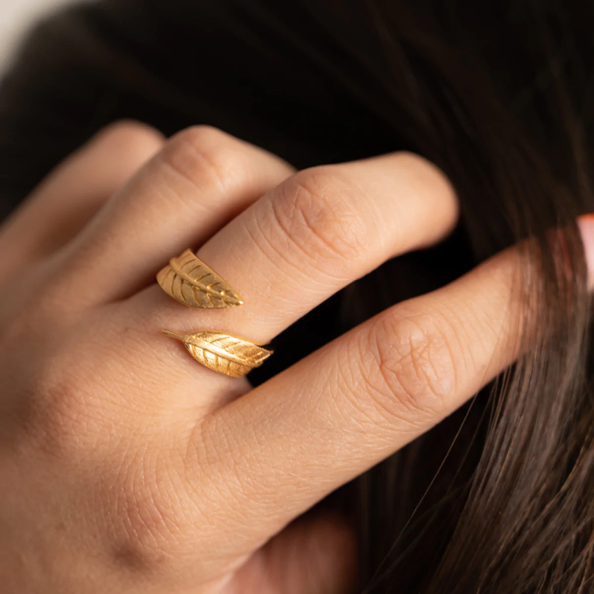 Tea-inspired ring in gold-plated sterling silver